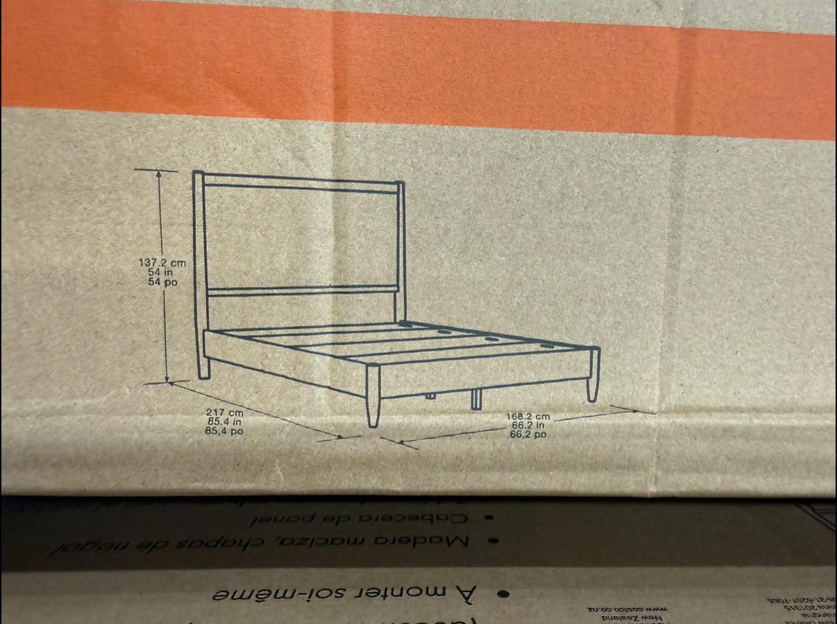 Marina Del Ray Bed Queen - Pickup Only