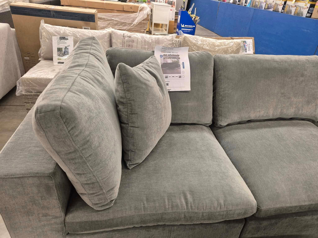 Thomasville Lowell 6 piece Modular Sectional - Pickup Only